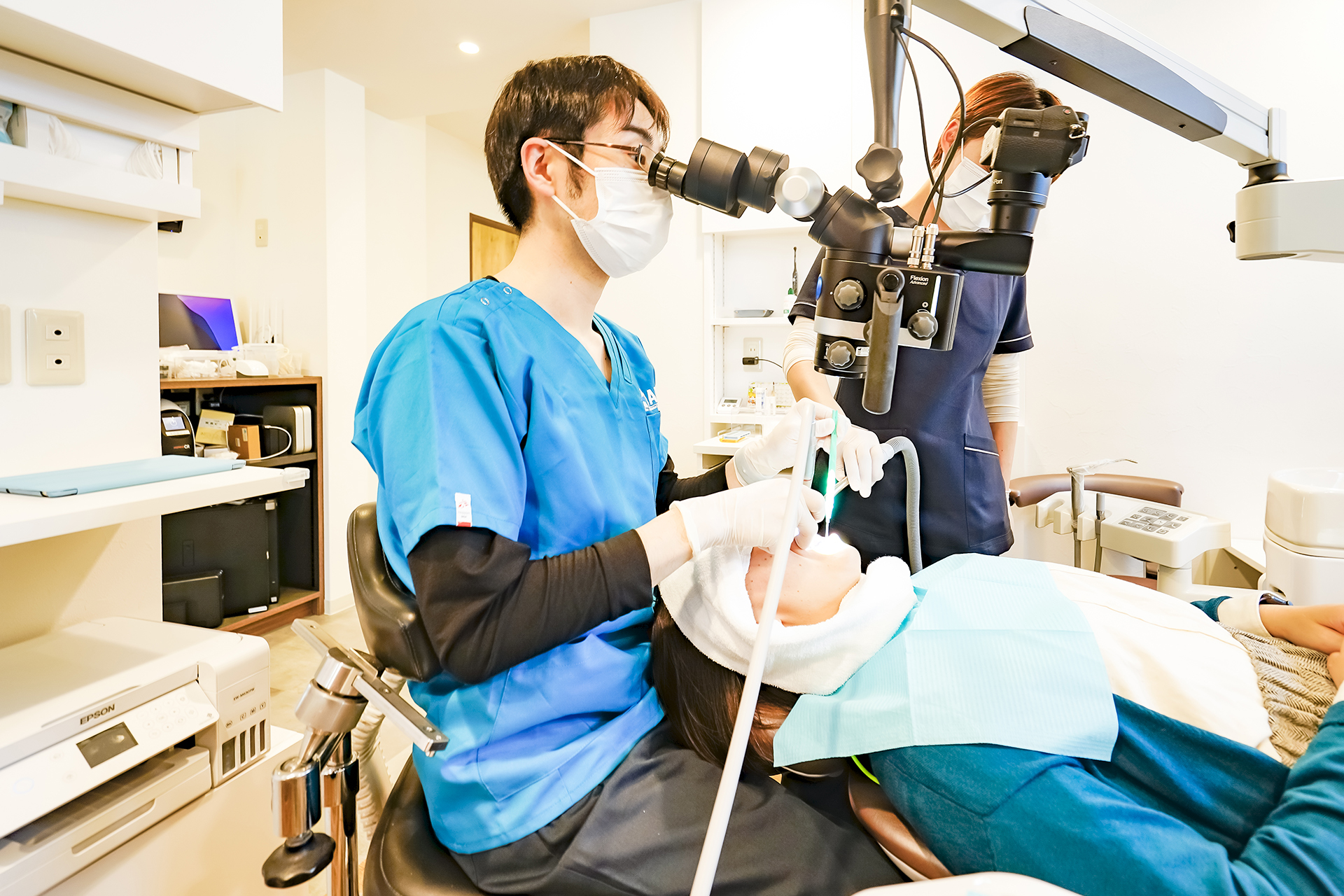 歯科用顕微鏡　マイクロスコープ　受付　袖ケ浦まるやま歯科